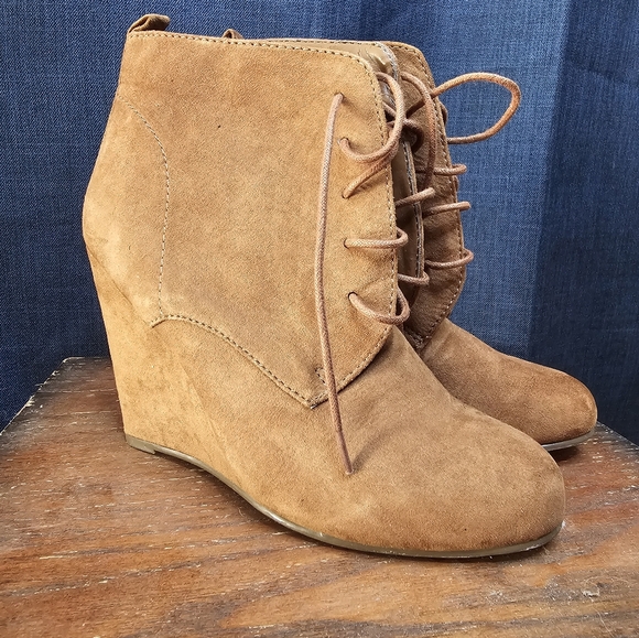 Suede wedges - Picture 2 of 5